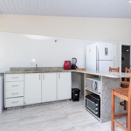 Casa Frank Com Piscina Em Mariscal Villa Bombinhas Buitenkant foto